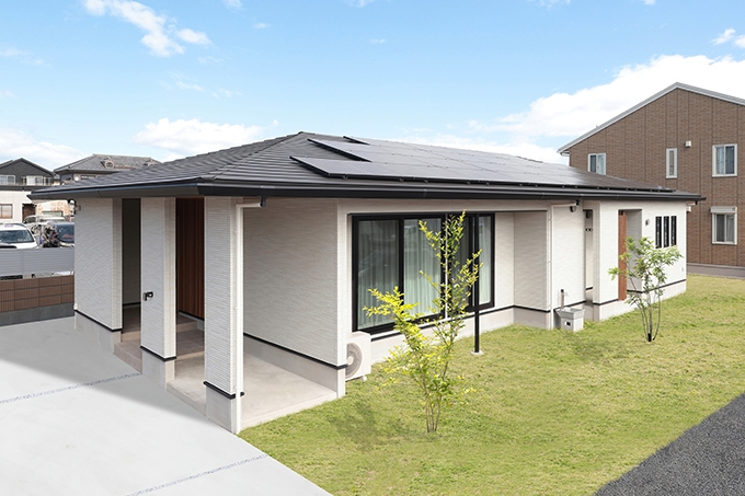 家族と愛犬が健やかに過ごすのびやかなワンフロアの平屋